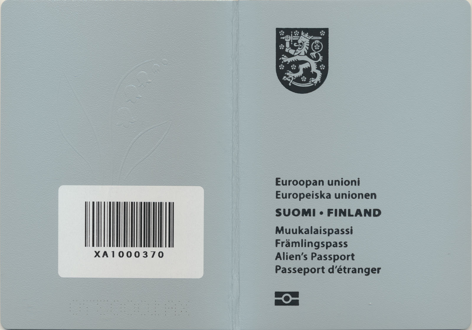 The white back and front covers of an alien’s passport. The front cover portrays the Finnish coat of arms and the texts 'Euroopan unioni, Europeiska unionen' and 'Suomi Finland'. Below them are the words 'alien’s passport' written in multiple languages. The back cover bears an embossed logo consisting of a drawn image of a lily of the valley.